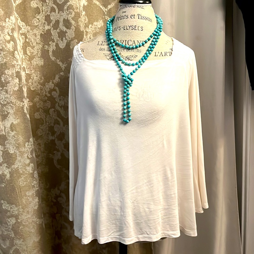 Dress Up Or Down! This Versatile Square Neck Top Goes with it ALL! 💋